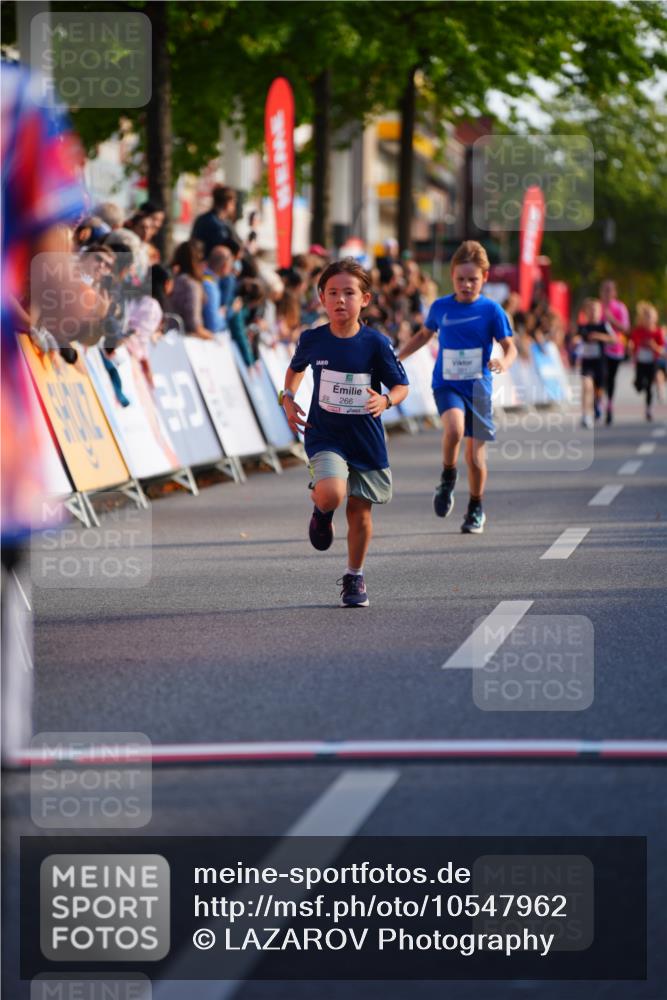 20.09.2026 - PSD Bank Halbmarathon LAZAROV Photography http://msf.ph/oto/10547962 20.09.2026 10:29:57 Ziel 112, 202, 266, 279, 321 meine-sportfotos.de