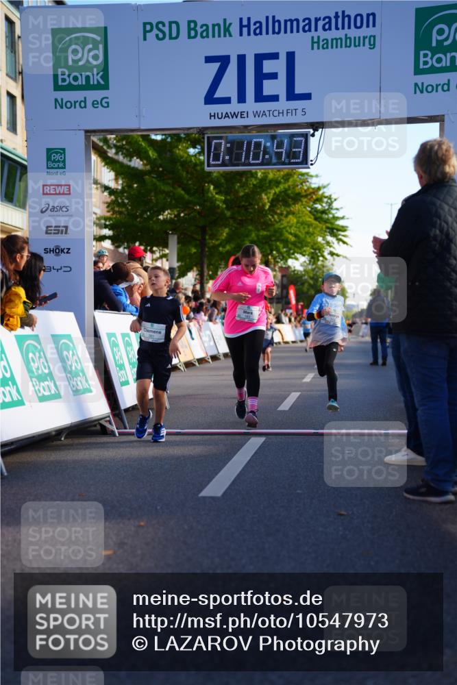 20.09.2026 - PSD Bank Halbmarathon LAZAROV Photography http://msf.ph/oto/10547973 20.09.2026 10:30:07 Ziel 183, 310, 312, 315, 318, 321, 361 meine-sportfotos.de