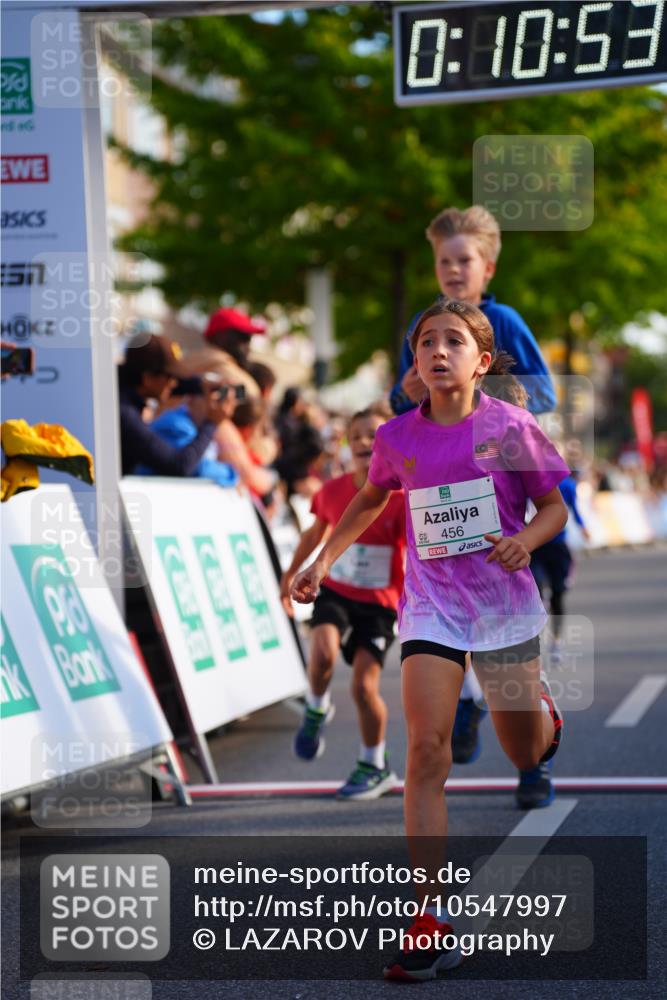 20.09.2026 - PSD Bank Halbmarathon LAZAROV Photography http://msf.ph/oto/10547997 20.09.2026 10:30:18 Ziel 116, 167, 297, 310, 405, 456 meine-sportfotos.de