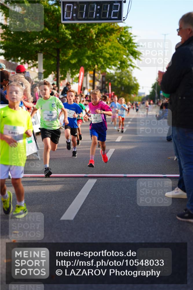 20.09.2026 - PSD Bank Halbmarathon LAZAROV Photography http://msf.ph/oto/10548033 20.09.2026 10:30:36 Ziel 114, 159, 160, 176, 256, 257, 319, 391, 408 meine-sportfotos.de