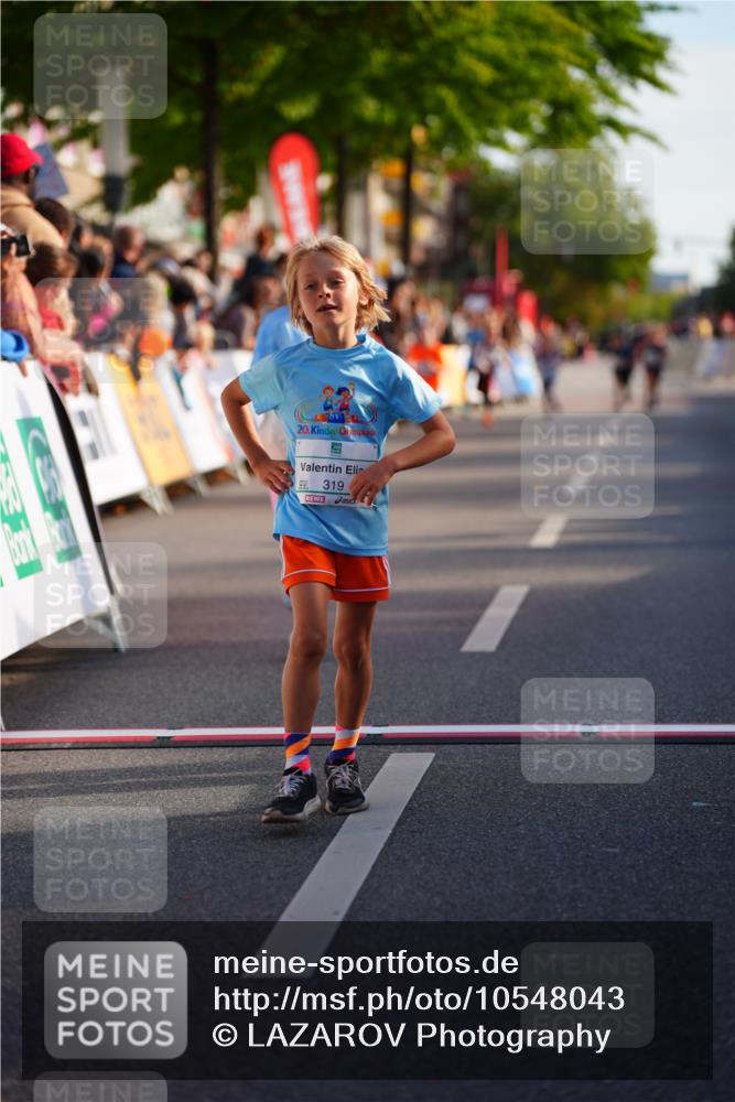 20.09.2026 - PSD Bank Halbmarathon LAZAROV Photography http://msf.ph/oto/10548043 20.09.2026 10:30:41 Ziel 159, 160, 176, 256, 257, 319, 340, 391, 408 meine-sportfotos.de