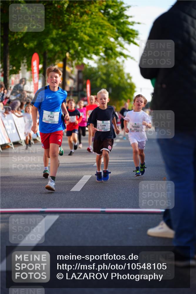 20.09.2026 - PSD Bank Halbmarathon LAZAROV Photography http://msf.ph/oto/10548105 20.09.2026 10:31:19 Ziel 115, 155, 158, 245, 280, 309, 326, 358, 394, 395, 439, 448 meine-sportfotos.de