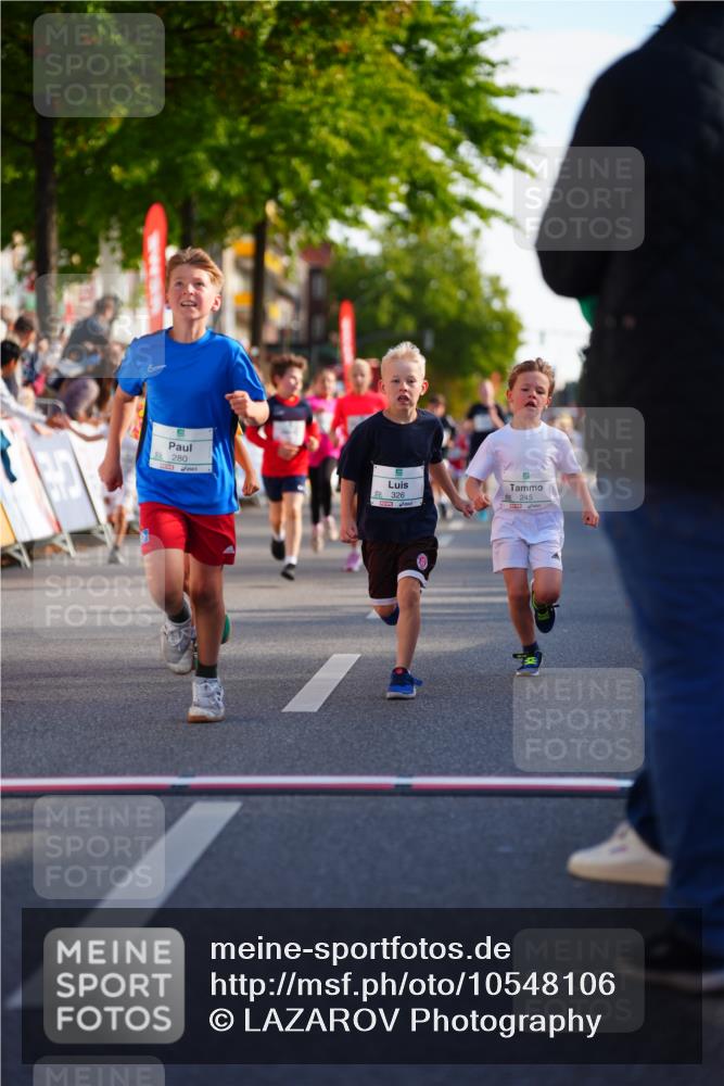 20.09.2026 - PSD Bank Halbmarathon LAZAROV Photography http://msf.ph/oto/10548106 20.09.2026 10:31:19 Ziel 115, 155, 158, 245, 280, 309, 326, 358, 394, 395, 439, 448 meine-sportfotos.de