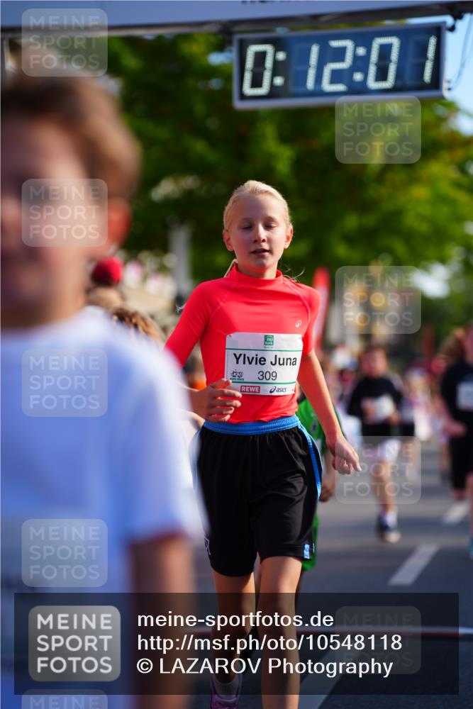 20.09.2026 - PSD Bank Halbmarathon LAZAROV Photography http://msf.ph/oto/10548118 20.09.2026 10:31:25 Ziel 108, 146, 158, 217, 245, 280, 309, 326, 353, 358, 395, 398, 439, 448 meine-sportfotos.de