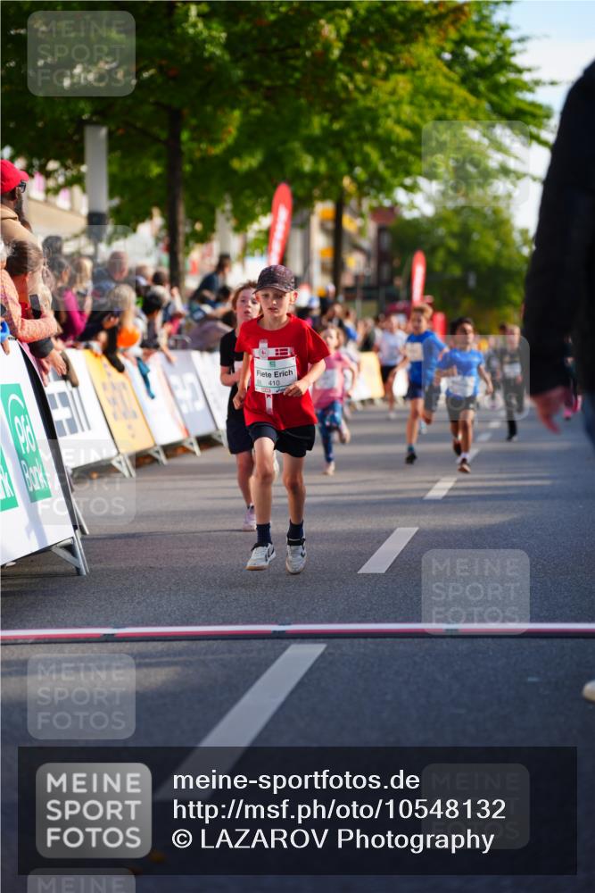 20.09.2026 - PSD Bank Halbmarathon LAZAROV Photography http://msf.ph/oto/10548132 20.09.2026 10:31:31 Ziel 104, 108, 146, 158, 215, 217, 223, 265, 307, 353, 395, 398, 407, 410, 439 meine-sportfotos.de