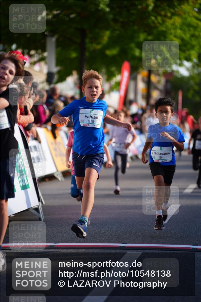 20.09.2026 - PSD Bank Halbmarathon LAZAROV Photography http://msf.ph/oto/10548138 20.09.2026 10:31:33 Ziel 104, 108, 146, 215, 217, 223, 260, 265, 307, 353, 398, 407, 410 meine-sportfotos.de