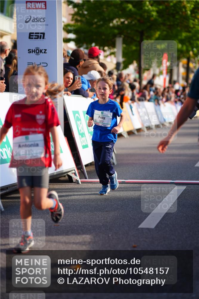 20.09.2026 - PSD Bank Halbmarathon LAZAROV Photography http://msf.ph/oto/10548157 20.09.2026 10:31:43 Ziel 189, 208, 210, 219, 223, 260, 322, 375, 414, 450 meine-sportfotos.de