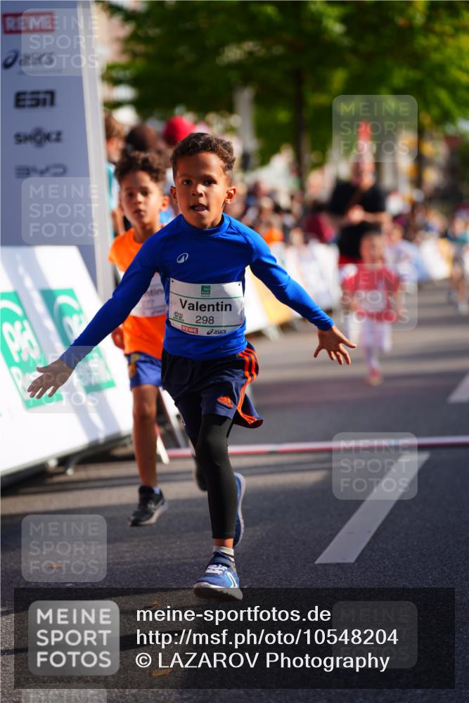 20.09.2026 - PSD Bank Halbmarathon LAZAROV Photography http://msf.ph/oto/10548204 20.09.2026 10:32:06 Ziel 153, 225, 226, 276, 277, 298, 373, 399, 416, 426, 427 meine-sportfotos.de