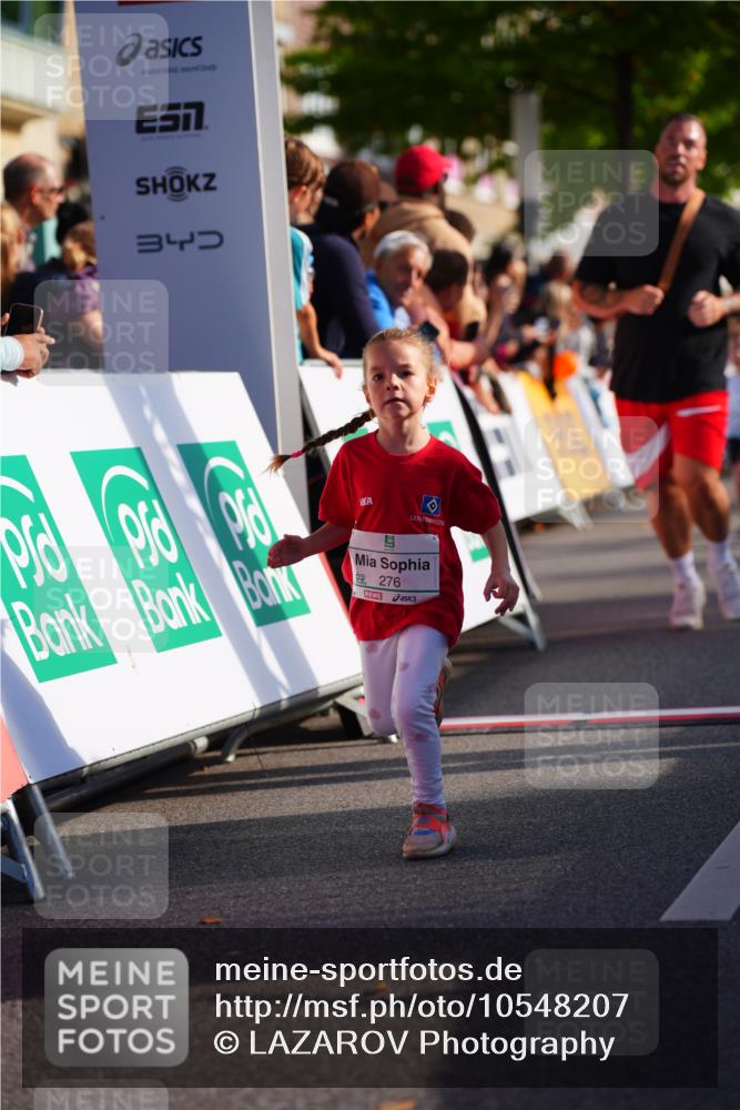 20.09.2026 - PSD Bank Halbmarathon LAZAROV Photography http://msf.ph/oto/10548207 20.09.2026 10:32:08 Ziel 153, 226, 276, 277, 298, 346, 373, 399, 416, 426 meine-sportfotos.de