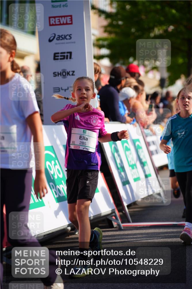 20.09.2026 - PSD Bank Halbmarathon LAZAROV Photography http://msf.ph/oto/10548229 20.09.2026 10:32:19 Ziel 117, 120, 164, 170, 205, 249, 272, 285, 299, 300, 346, 453 meine-sportfotos.de
