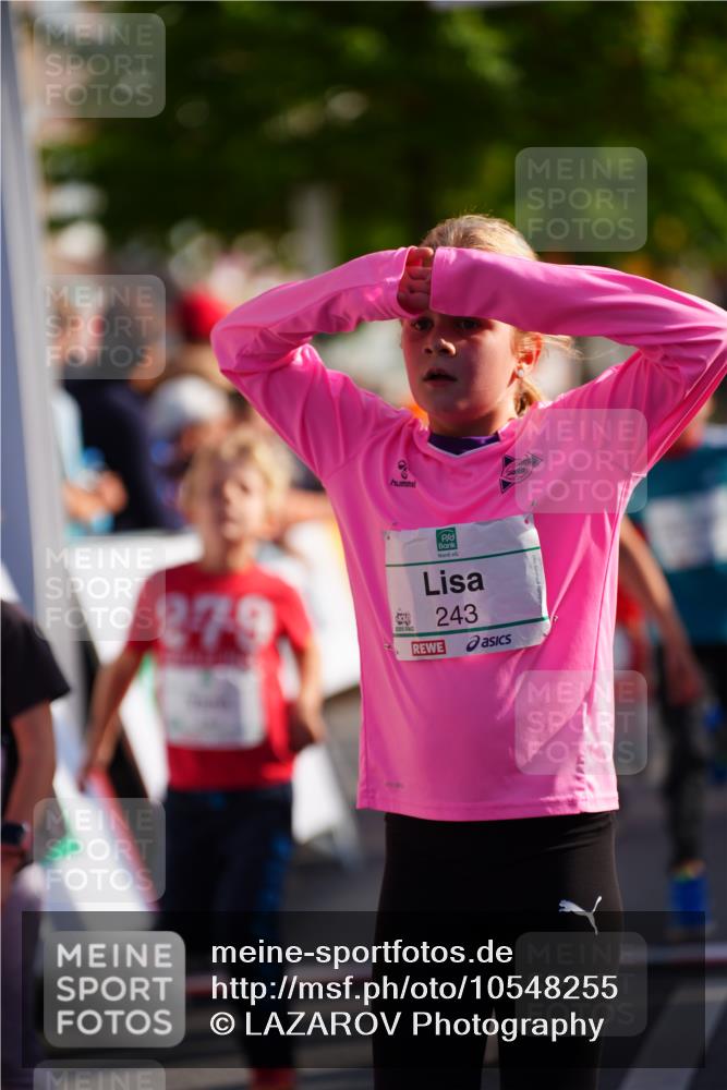 20.09.2026 - PSD Bank Halbmarathon LAZAROV Photography http://msf.ph/oto/10548255 20.09.2026 10:32:34 Ziel 107, 118, 125, 126, 129, 131, 132, 133, 182, 184, 198, 209, 243, 244, 248, 313, 443, 454 meine-sportfotos.de