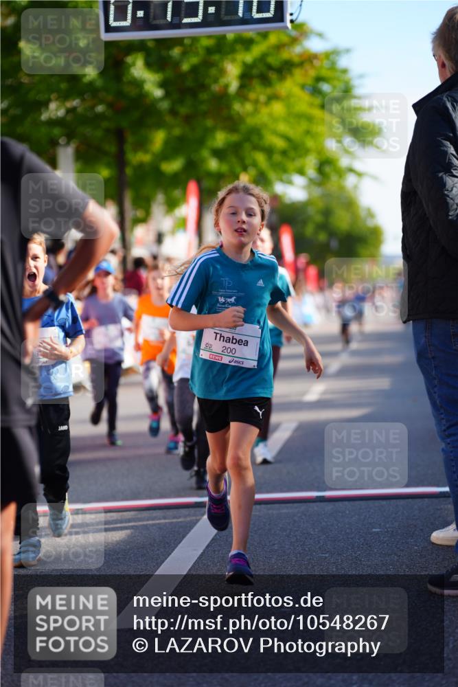 20.09.2026 - PSD Bank Halbmarathon LAZAROV Photography http://msf.ph/oto/10548267 20.09.2026 10:32:42 Ziel 118, 125, 133, 178, 179, 182, 184, 191, 200, 209, 248, 288, 313, 333, 359, 396, 425, 443, 454 meine-sportfotos.de