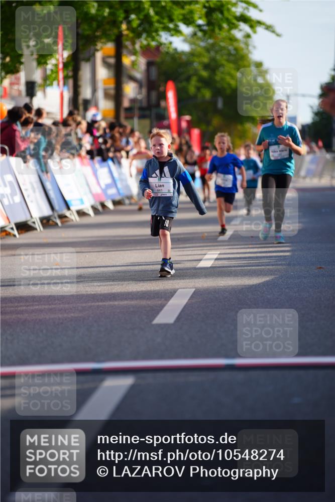 20.09.2026 - PSD Bank Halbmarathon LAZAROV Photography http://msf.ph/oto/10548274 20.09.2026 10:32:48 Ziel 178, 179, 191, 199, 200, 288, 333, 359, 396, 425, 441 meine-sportfotos.de