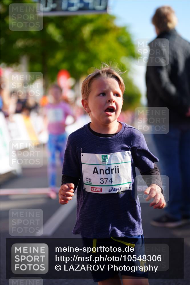 20.09.2026 - PSD Bank Halbmarathon LAZAROV Photography http://msf.ph/oto/10548306 20.09.2026 10:33:04 Ziel 139, 197, 235, 238, 247, 291, 302, 335, 339, 374, 444 meine-sportfotos.de