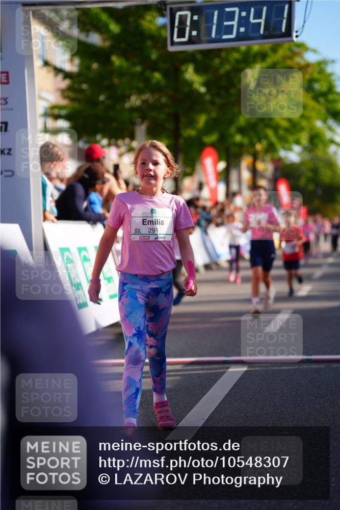 20.09.2026 - PSD Bank Halbmarathon LAZAROV Photography http://msf.ph/oto/10548307 20.09.2026 10:33:06 Ziel 139, 235, 238, 247, 291, 302, 335, 339, 374, 387, 444 meine-sportfotos.de