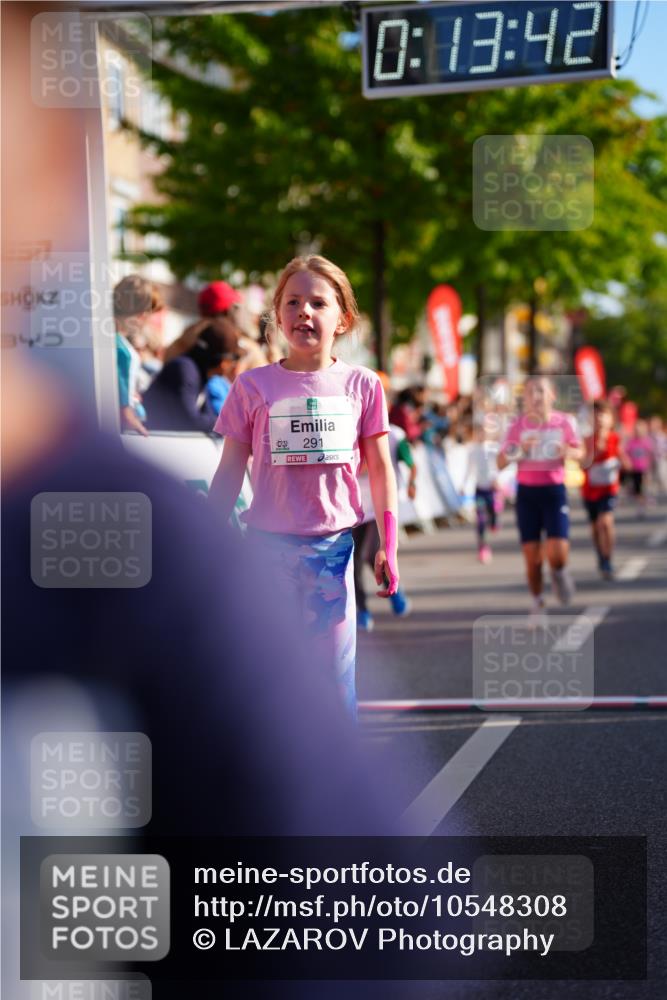 20.09.2026 - PSD Bank Halbmarathon LAZAROV Photography http://msf.ph/oto/10548308 20.09.2026 10:33:06 Ziel 139, 235, 238, 247, 291, 302, 335, 339, 374, 387, 444 meine-sportfotos.de