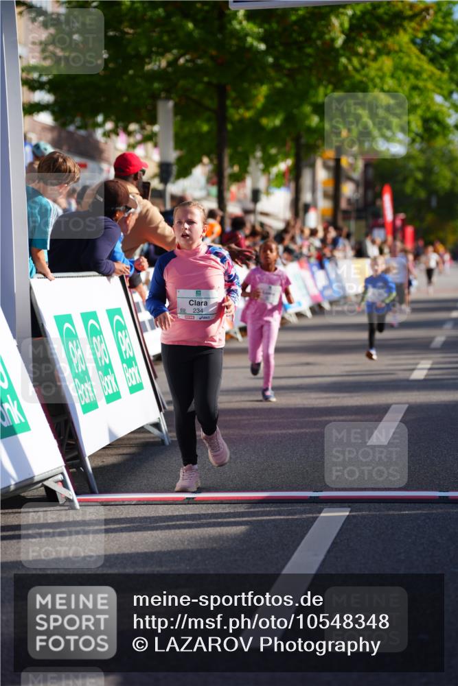 20.09.2026 - PSD Bank Halbmarathon LAZAROV Photography http://msf.ph/oto/10548348 20.09.2026 10:33:25 Ziel 106, 230, 232, 234, 255, 296, 402, 409 meine-sportfotos.de