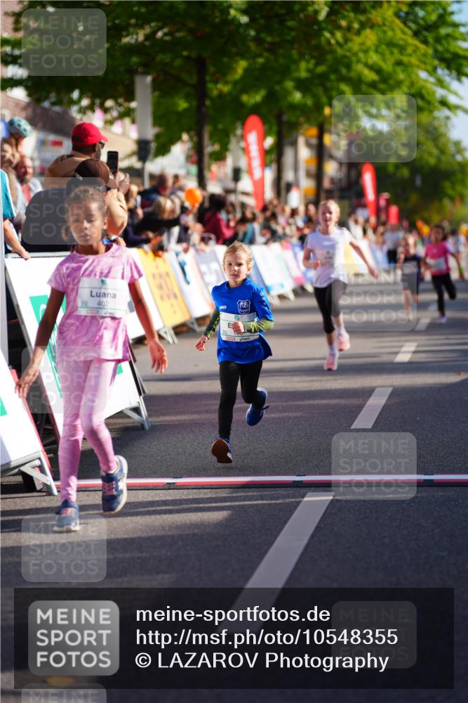 20.09.2026 - PSD Bank Halbmarathon LAZAROV Photography http://msf.ph/oto/10548355 20.09.2026 10:33:28 Ziel 106, 230, 234, 254, 255, 402 meine-sportfotos.de