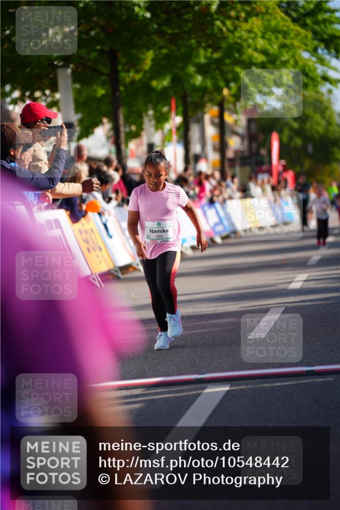 20.09.2026 - PSD Bank Halbmarathon LAZAROV Photography http://msf.ph/oto/10548442 20.09.2026 10:34:17 Ziel 148, 269, 295, 389, 390 meine-sportfotos.de