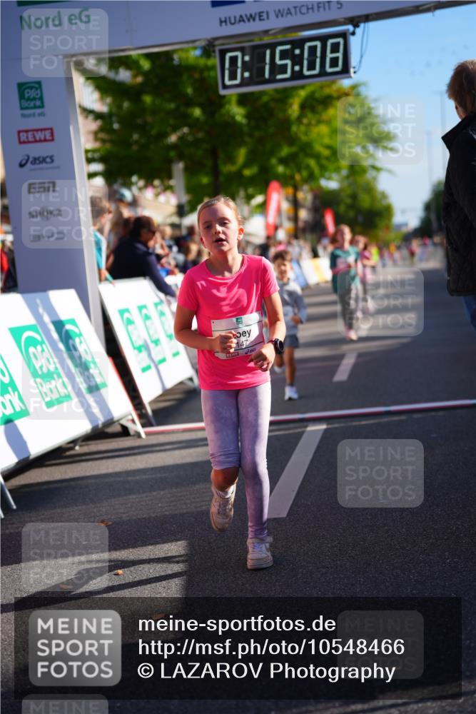 20.09.2026 - PSD Bank Halbmarathon LAZAROV Photography http://msf.ph/oto/10548466 20.09.2026 10:34:32 Ziel 143, 147, 168, 239, 267, 268, 270, 350, 367 meine-sportfotos.de