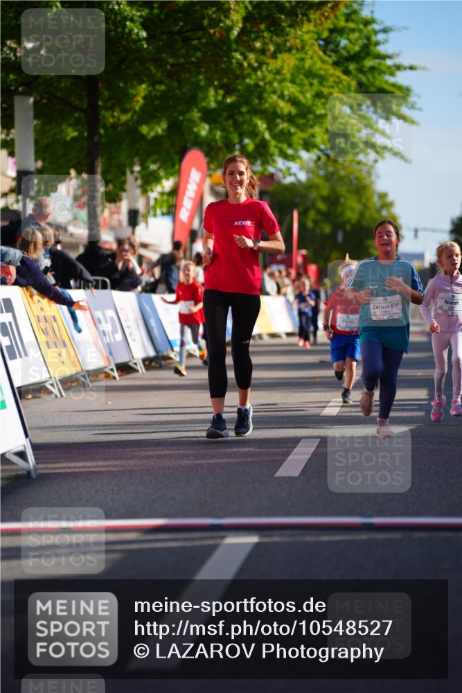 20.09.2026 - PSD Bank Halbmarathon LAZAROV Photography http://msf.ph/oto/10548527 20.09.2026 10:35:14 Ziel 163, 203, 287, 303, 334, 428 meine-sportfotos.de