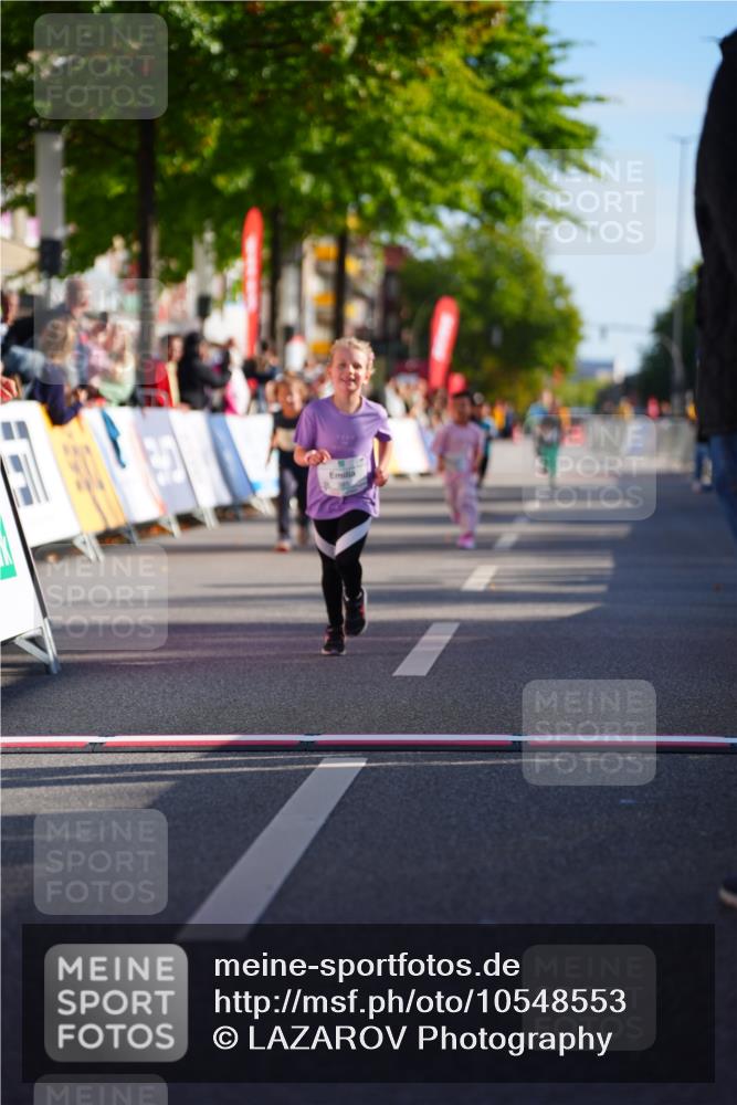 20.09.2026 - PSD Bank Halbmarathon LAZAROV Photography http://msf.ph/oto/10548553 20.09.2026 10:35:29 Ziel 169, 385, 423, 440, 460 meine-sportfotos.de