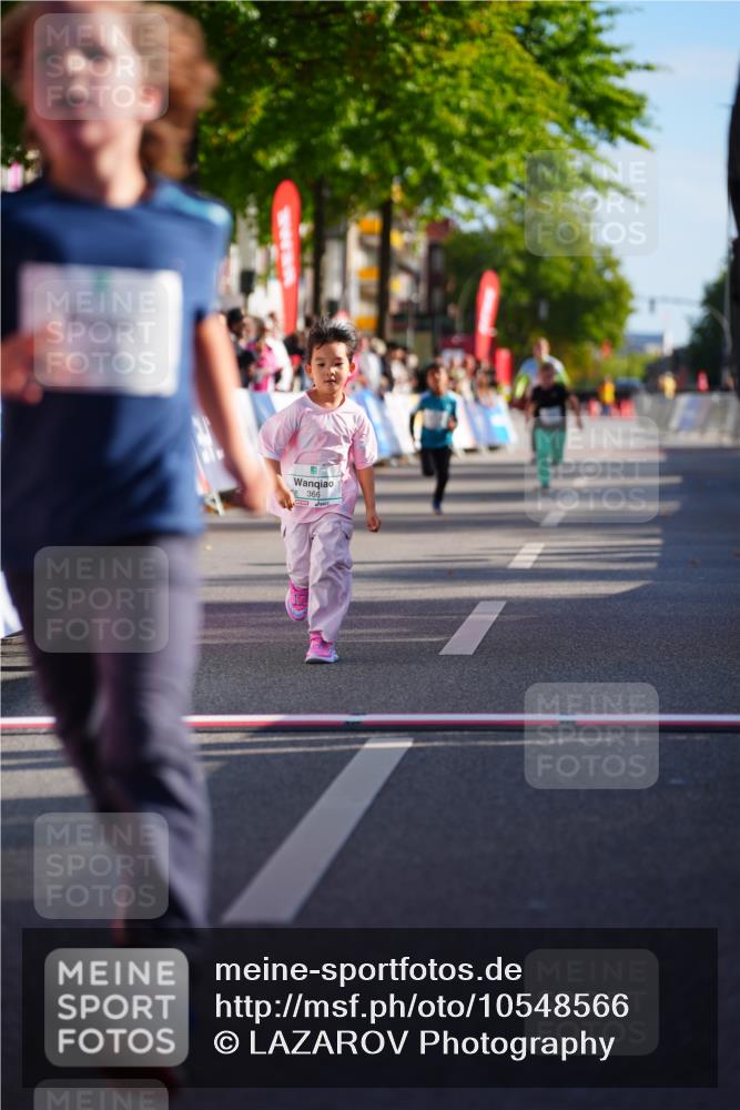 20.09.2026 - PSD Bank Halbmarathon LAZAROV Photography http://msf.ph/oto/10548566 20.09.2026 10:35:33 Ziel 169, 192, 366, 385, 460 meine-sportfotos.de
