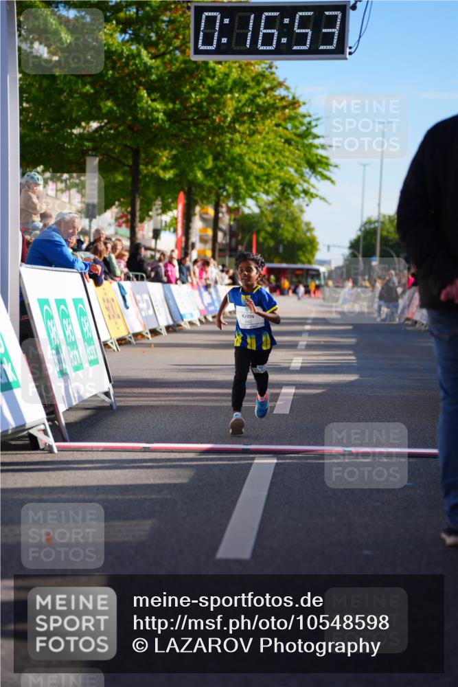 20.09.2026 - PSD Bank Halbmarathon LAZAROV Photography http://msf.ph/oto/10548598 20.09.2026 10:36:17 Ziel 442 meine-sportfotos.de
