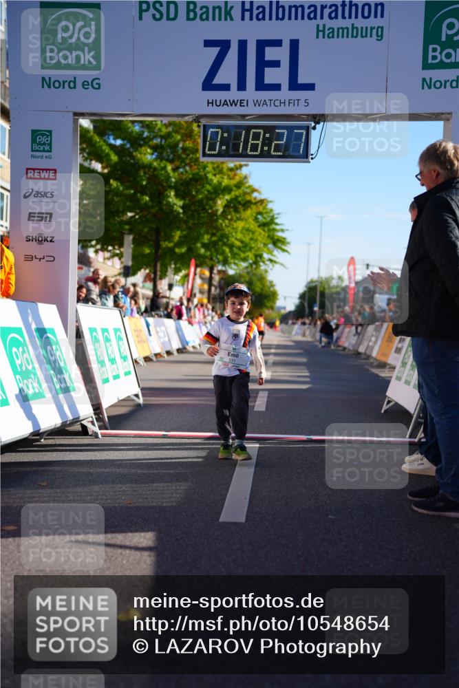 20.09.2026 - PSD Bank Halbmarathon LAZAROV Photography http://msf.ph/oto/10548654 20.09.2026 10:37:51 Ziel 331 meine-sportfotos.de