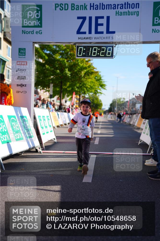 20.09.2026 - PSD Bank Halbmarathon LAZAROV Photography http://msf.ph/oto/10548658 20.09.2026 10:37:52 Ziel 331 meine-sportfotos.de