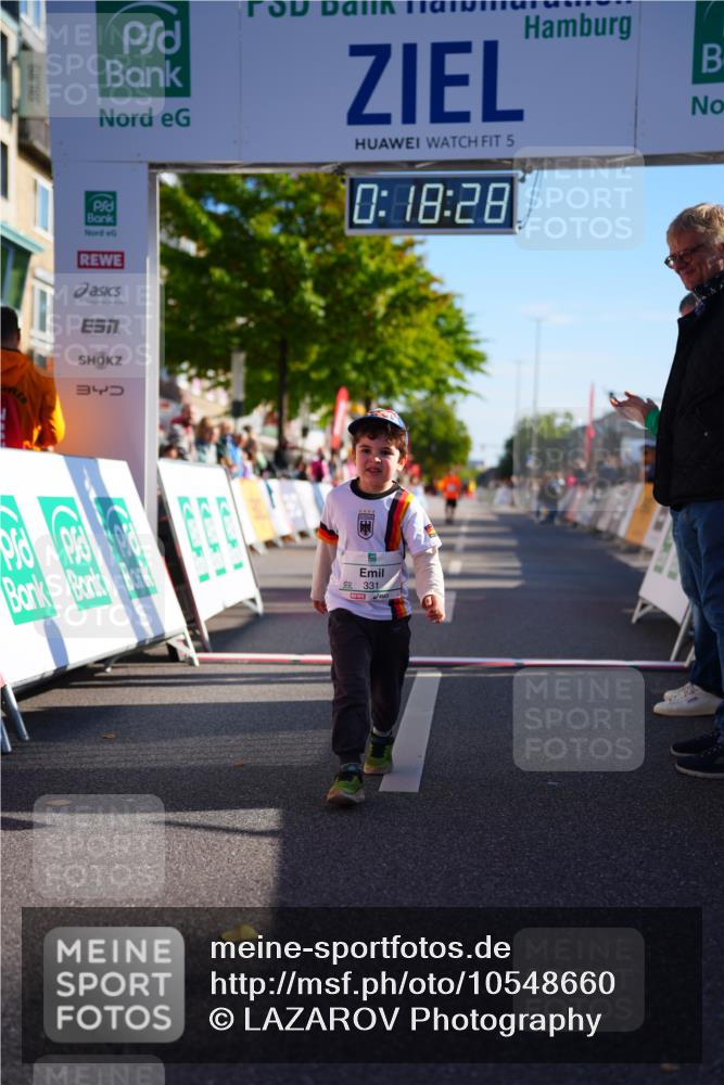 20.09.2026 - PSD Bank Halbmarathon LAZAROV Photography http://msf.ph/oto/10548660 20.09.2026 10:37:52 Ziel 331 meine-sportfotos.de