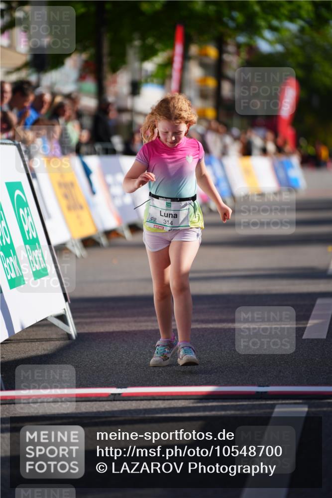 20.09.2026 - PSD Bank Halbmarathon LAZAROV Photography http://msf.ph/oto/10548700 20.09.2026 10:38:34 Ziel 314 meine-sportfotos.de