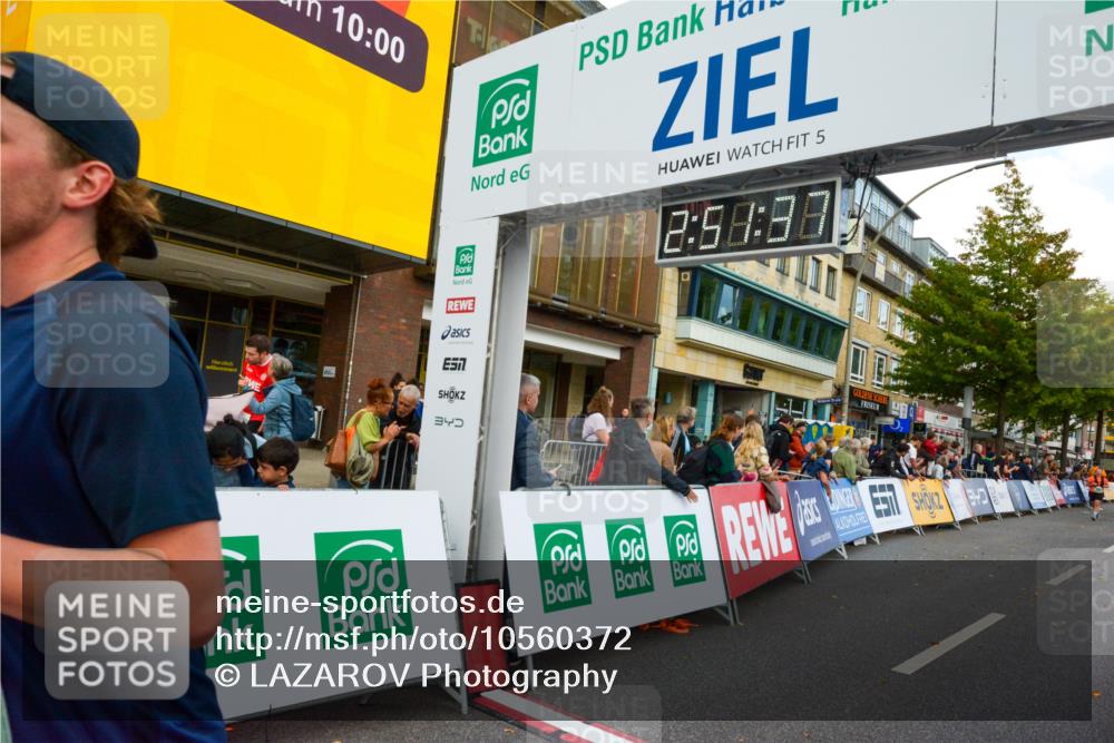 20.09.2026 - PSD Bank Halbmarathon LAZAROV Photography http://msf.ph/oto/10560372 20.09.2026 12:51:37 Ziel 1165, 1166, 2322, 2755, 3059, 3824, 3825 meine-sportfotos.de