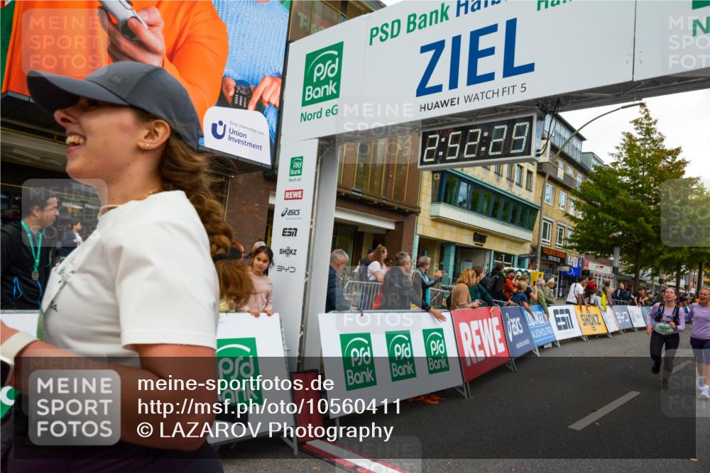 20.09.2026 - PSD Bank Halbmarathon LAZAROV Photography http://msf.ph/oto/10560411 20.09.2026 12:52:29 Ziel 2321, 2724, 3607, 3628, 3630, 4678 meine-sportfotos.de
