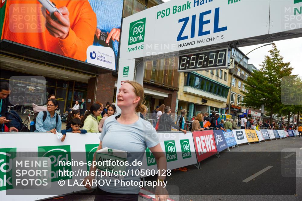 20.09.2026 - PSD Bank Halbmarathon LAZAROV Photography http://msf.ph/oto/10560428 20.09.2026 12:52:37 Ziel 2724, 3607, 3628, 3630 meine-sportfotos.de