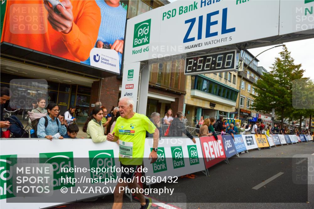 20.09.2026 - PSD Bank Halbmarathon LAZAROV Photography http://msf.ph/oto/10560432 20.09.2026 12:52:58 Ziel 3026, 4123 meine-sportfotos.de