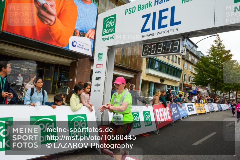 20.09.2026 - PSD Bank Halbmarathon LAZAROV Photography http://msf.ph/oto/10560445 20.09.2026 12:53:13 Ziel 2591, 3021, 3196, 3205, 4153, 4164, 4746 meine-sportfotos.de