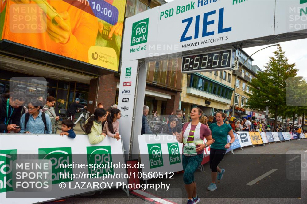 20.09.2026 - PSD Bank Halbmarathon LAZAROV Photography http://msf.ph/oto/10560512 20.09.2026 12:53:49 Ziel 4367 meine-sportfotos.de