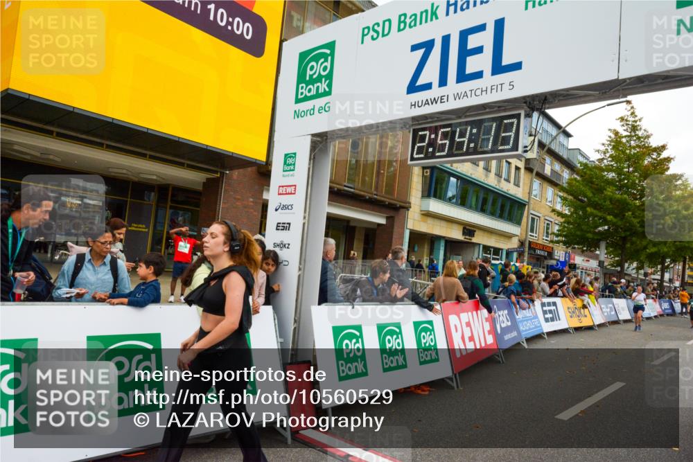 20.09.2026 - PSD Bank Halbmarathon LAZAROV Photography http://msf.ph/oto/10560529 20.09.2026 12:54:12 Ziel 1131, 1293, 1432, 1890, 3141, 3964 meine-sportfotos.de