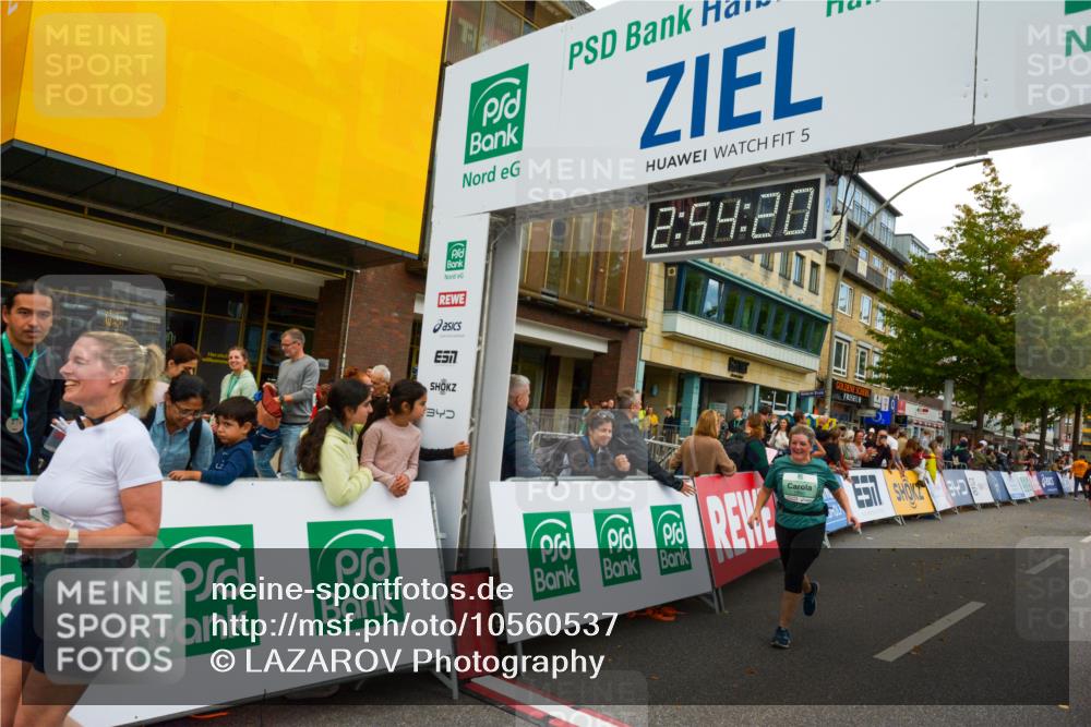 20.09.2026 - PSD Bank Halbmarathon LAZAROV Photography http://msf.ph/oto/10560537 20.09.2026 12:54:20 Ziel 1432, 1890, 3208 meine-sportfotos.de