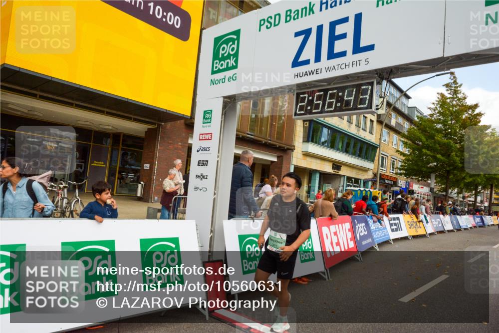 20.09.2026 - PSD Bank Halbmarathon LAZAROV Photography http://msf.ph/oto/10560631 20.09.2026 12:56:43 Ziel 1010, 3421 meine-sportfotos.de