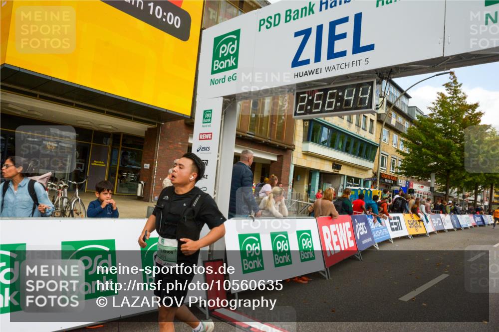 20.09.2026 - PSD Bank Halbmarathon LAZAROV Photography http://msf.ph/oto/10560635 20.09.2026 12:56:43 Ziel 1010, 3421 meine-sportfotos.de