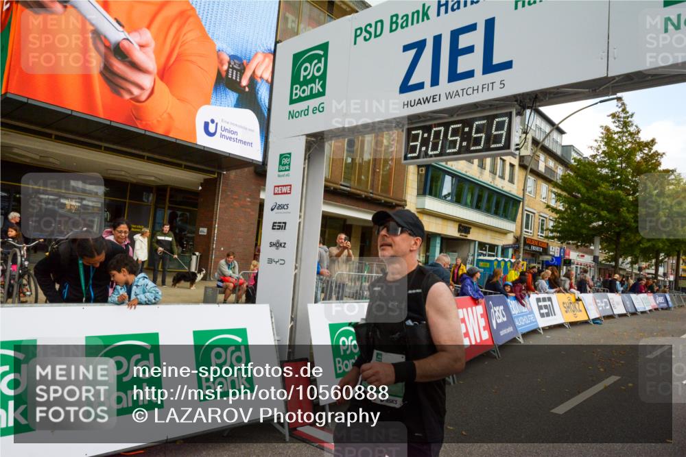 20.09.2026 - PSD Bank Halbmarathon LAZAROV Photography http://msf.ph/oto/10560888 20.09.2026 13:05:59 Ziel 1859 meine-sportfotos.de
