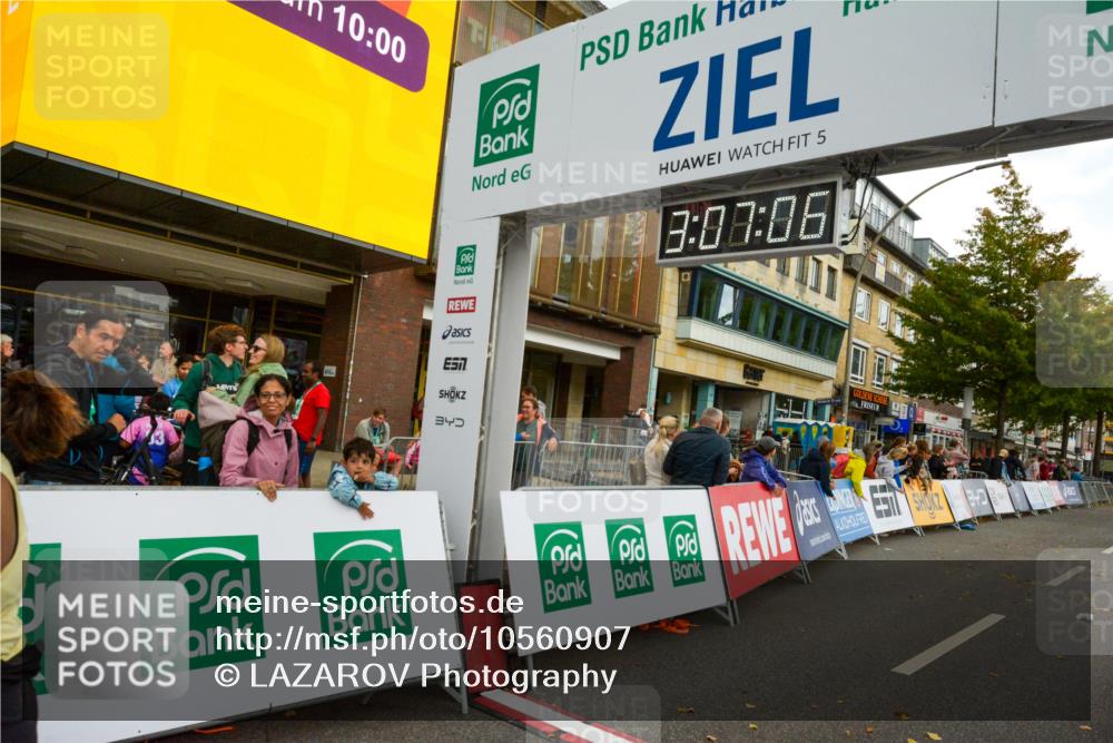 20.09.2026 - PSD Bank Halbmarathon LAZAROV Photography http://msf.ph/oto/10560907 20.09.2026 13:07:05 Ziel 3779 meine-sportfotos.de