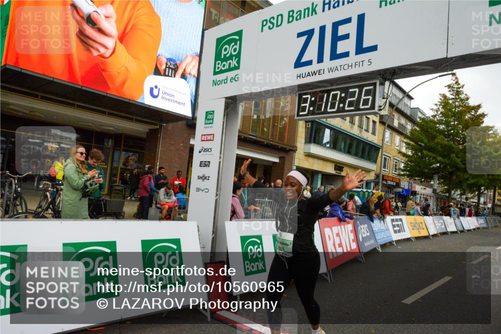 20.09.2026 - PSD Bank Halbmarathon LAZAROV Photography http://msf.ph/oto/10560965 20.09.2026 13:10:25 Ziel 2329, 3449 meine-sportfotos.de