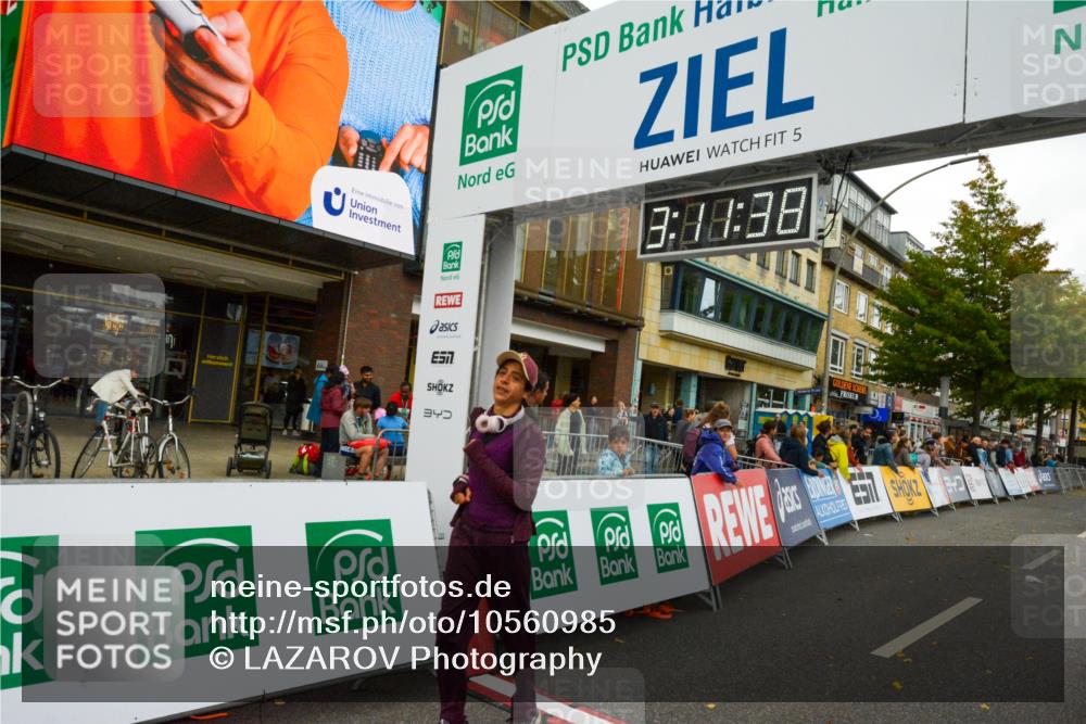 20.09.2026 - PSD Bank Halbmarathon LAZAROV Photography http://msf.ph/oto/10560985 20.09.2026 13:11:37 Ziel 3642, 3647, 3657 meine-sportfotos.de