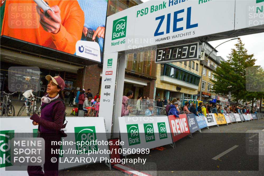 20.09.2026 - PSD Bank Halbmarathon LAZAROV Photography http://msf.ph/oto/10560989 20.09.2026 13:11:38 Ziel 3647, 3657 meine-sportfotos.de