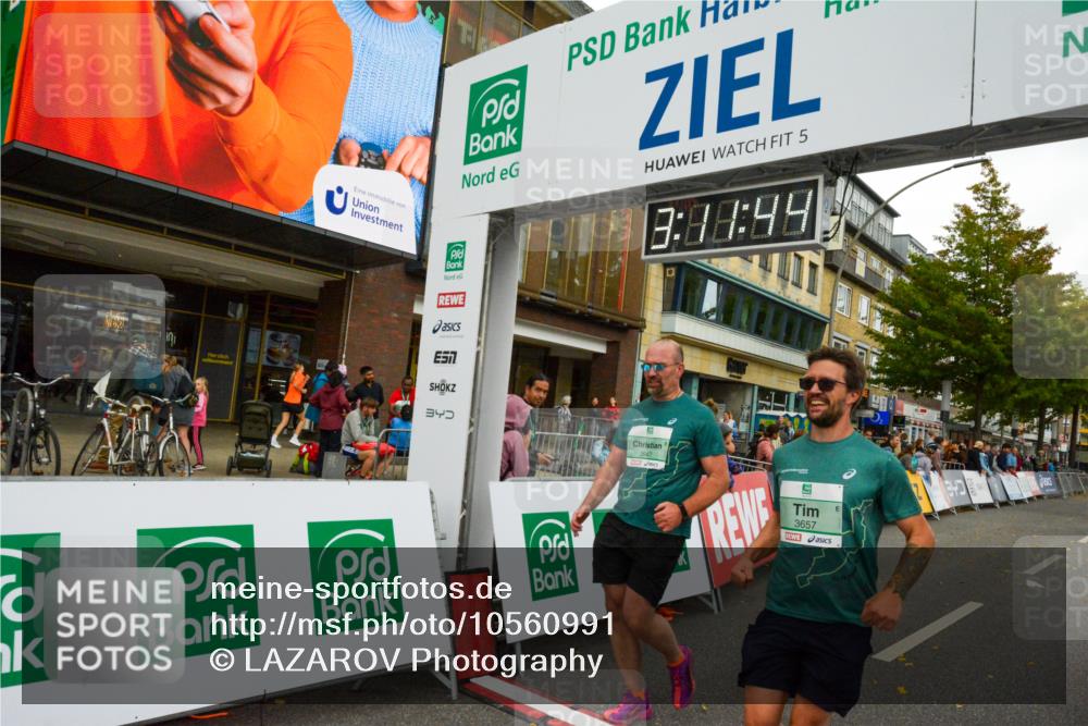 20.09.2026 - PSD Bank Halbmarathon LAZAROV Photography http://msf.ph/oto/10560991 20.09.2026 13:11:43 Ziel 1106, 3647, 3657, 4074 meine-sportfotos.de