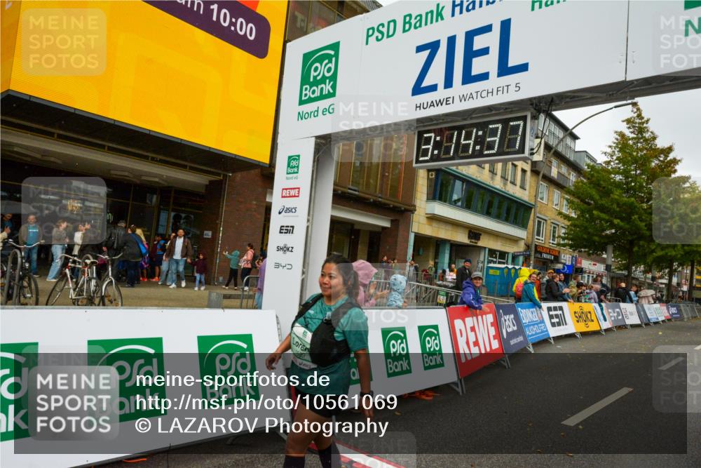 20.09.2026 - PSD Bank Halbmarathon LAZAROV Photography http://msf.ph/oto/10561069 20.09.2026 13:14:36 Ziel 1589, 1589 meine-sportfotos.de