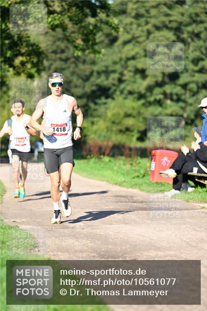 27.09.2026 - 35. Volkslauf durch das schöne Alstertal Dr. Thomas Lammeyer http://msf.ph/oto/10561077 27.09.2026 10:03:29 Laufen 1402, 1418, 161 meine-sportfotos.de